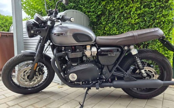Gebrauchtmotorrad Triumph Bonneville T120 Black - Bild 5