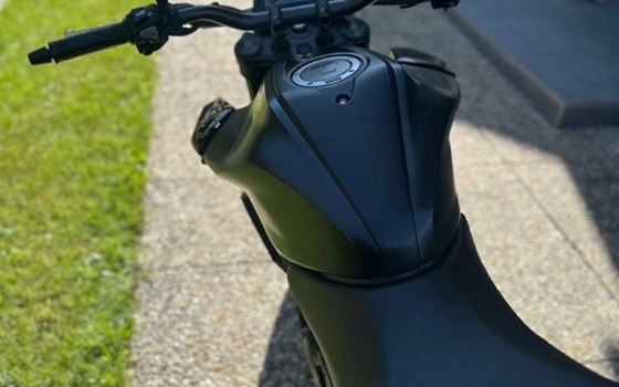 Gebrauchtmotorrad Honda CB125R - Bild 4