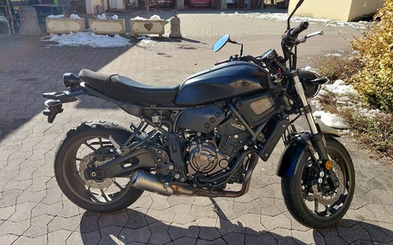 Gebrauchtmotorrad Yamaha XSR700 - Bild 1