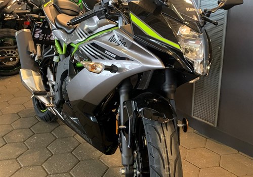 Kawasaki Ninja 125