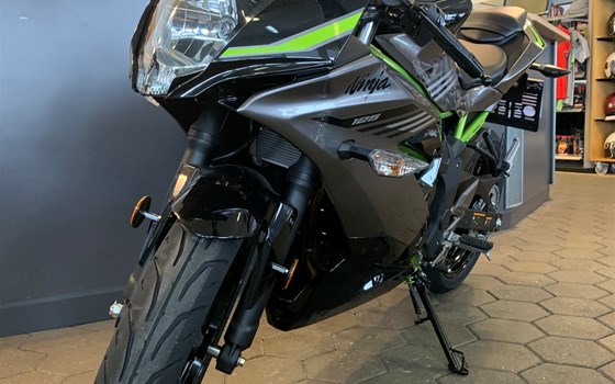 Neufahrzeug Kawasaki Ninja 125 - Bild 2