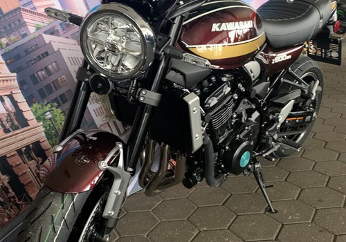 Kawasaki Z900 RS