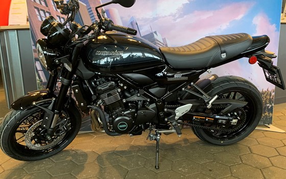 Neufahrzeug Kawasaki Z900 RS Black Ball Edition - Bild 3