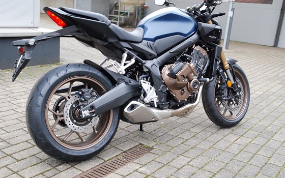 Neufahrzeug Honda CB650R E-Clutch - Bild 17