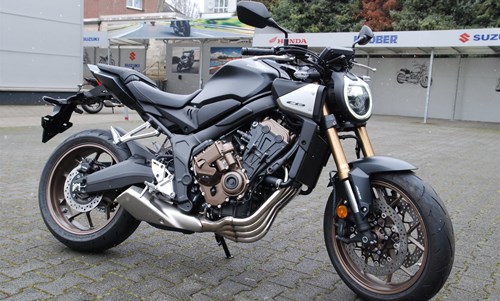 Honda CB650R E-Clutch