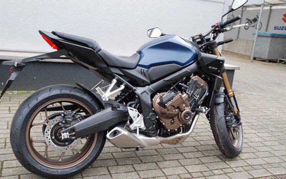 Neufahrzeug Honda CB650R E-Clutch - Bild 18