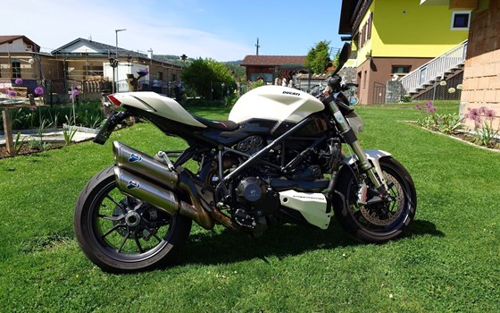 Gebrauchtmotorrad Ducati Streetfighter - Bild 1