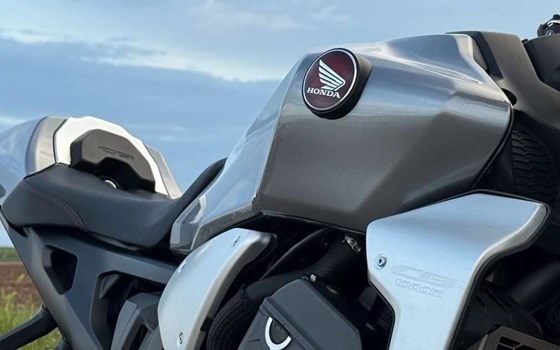 Gebrauchtmotorrad Honda CB 1000 R - Bild 19