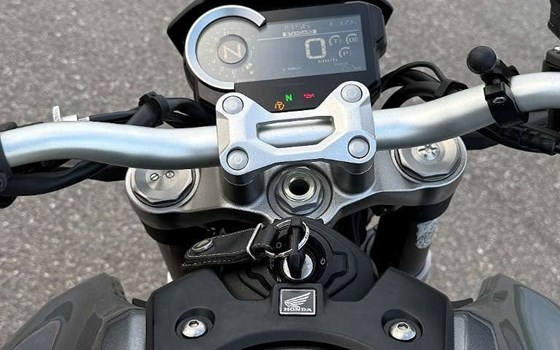 Gebrauchtmotorrad Honda CB 1000 R - Bild 4