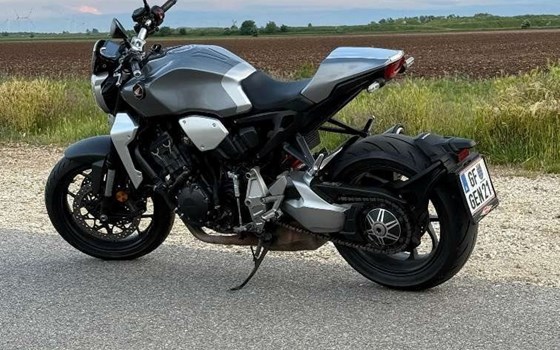 Gebrauchtmotorrad Honda CB 1000 R - Bild 8