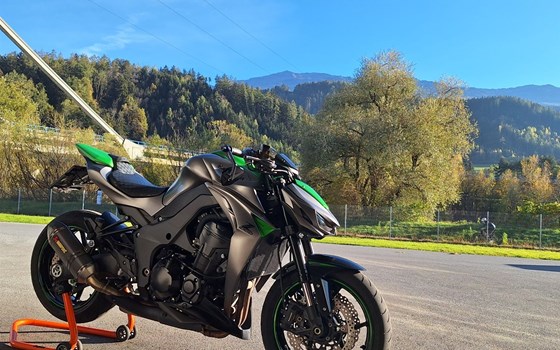 Gebrauchtmotorrad Kawasaki Z1000 R - Bild 1