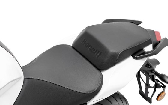 Neufahrzeug Benelli BN 125 - Bild 5