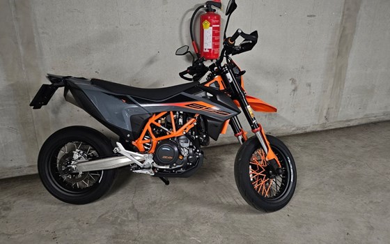 Gebrauchtmotorrad KTM 690 SMC R - Bild 4