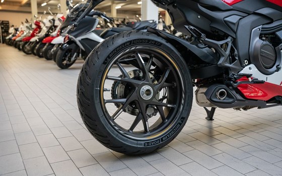 Neufahrzeug Mash Cafe Racer 125 Silver Edition - Bild 17