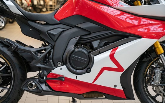 Neufahrzeug Mash Cafe Racer 125 Silver Edition - Bild 19