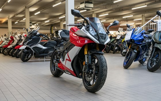 Neufahrzeug Mash Cafe Racer 125 Silver Edition - Bild 4