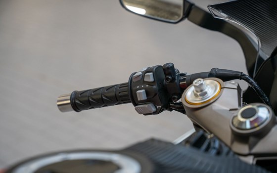 Neufahrzeug Mash Cafe Racer 125 Silver Edition - Bild 9