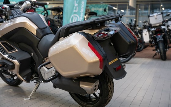 Neufahrzeug Mash Cafe Racer 125 Silver Edition - Bild 15