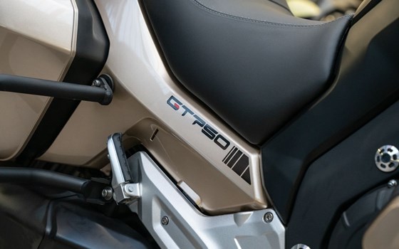 Neufahrzeug Mash Cafe Racer 125 Silver Edition - Bild 18