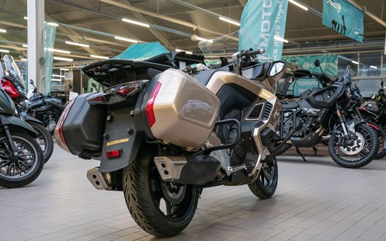 Neufahrzeug Mash Cafe Racer 125 Silver Edition - Bild 3