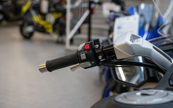 Neufahrzeug Mash Cafe Racer 125 Silver Edition - Bild 7