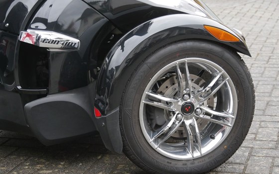 Gebrauchtmotorrad Can-Am Roadster Spyder RT - Bild 8