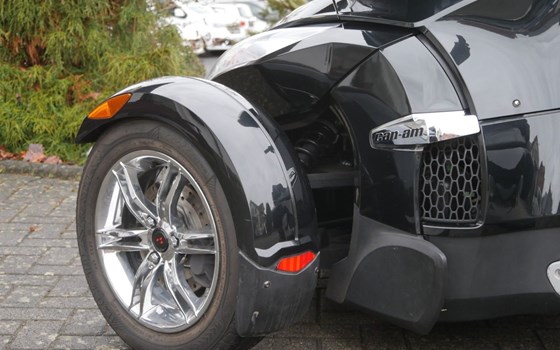 Gebrauchtmotorrad Can-Am Roadster Spyder RT - Bild 9