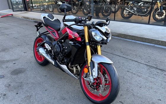 Neufahrzeug Triumph Street Triple 765 RX - Bild 1