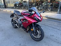 Neumotorrad Triumph Daytona 660 