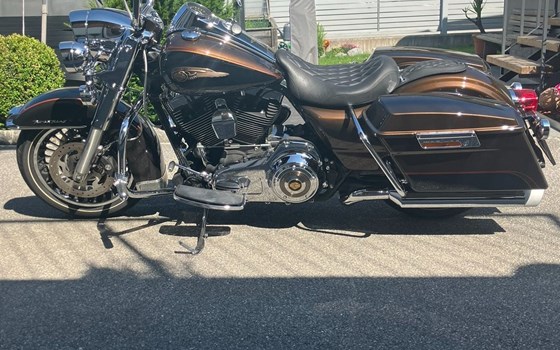 Gebrauchtmotorrad Harley-Davidson Road King Custom FLHRSI - Bild 1