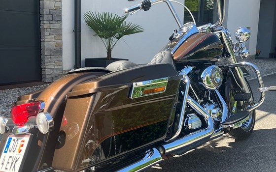 Gebrauchtmotorrad Harley-Davidson Road King Custom FLHRSI - Bild 4