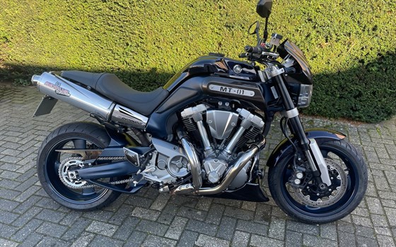 Gebrauchtmotorrad Yamaha MT-01 - Bild 1
