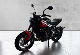 Neumotorrad Triumph Trident 660