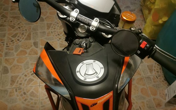 Gebrauchtmotorrad KTM 690 Duke R - Bild 2