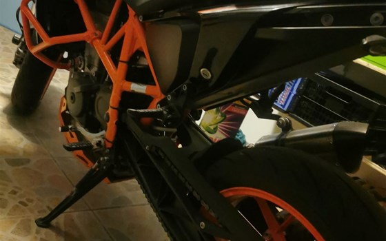 Gebrauchtmotorrad KTM 690 Duke R - Bild 3