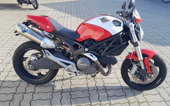 Gebrauchtmotorrad Ducati Monster 696 - Bild 3