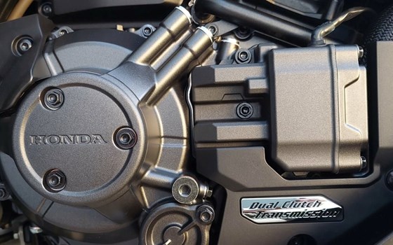 Gebrauchtmotorrad Honda NT1100 DCT Electronic Suspension - Bild 5