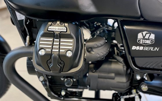 Neufahrzeug Moto Guzzi V7 Stone - Bild 11