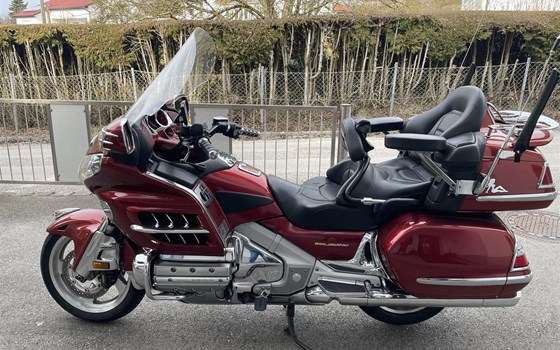 Gebrauchtmotorrad Honda GL 1800 Goldwing - Bild 1