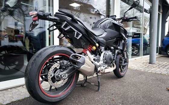 Gebrauchtmotorrad BMW F 900 R - Bild 3