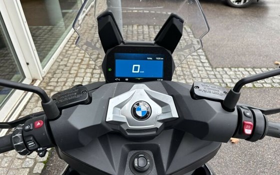 Gebrauchtmotorrad BMW CE 04 - Bild 4