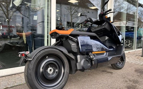 Gebrauchtmotorrad BMW CE 04 - Bild 3