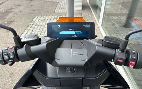 Gebrauchtmotorrad BMW CE 04 - Bild 7