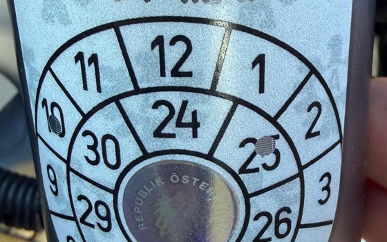 Gebrauchtmotorrad KTM 640 LC4 Supermoto - Bild 17