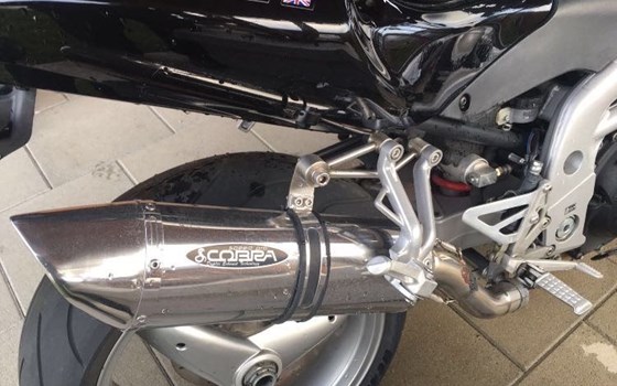 Gebrauchtmotorrad Triumph Speed Triple 955i - Bild 4