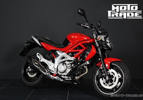 Suzuki SFV 650 Gladius
