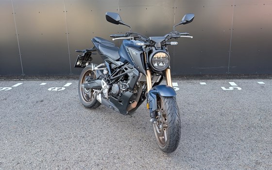 Gebrauchtmotorrad Honda CB 125 - Bild 1