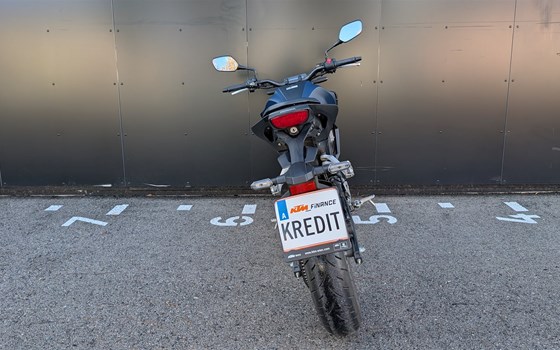 Gebrauchtmotorrad Honda CB 125 - Bild 5