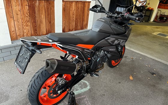 Gebrauchtmotorrad KTM 890 SMT - Bild 5