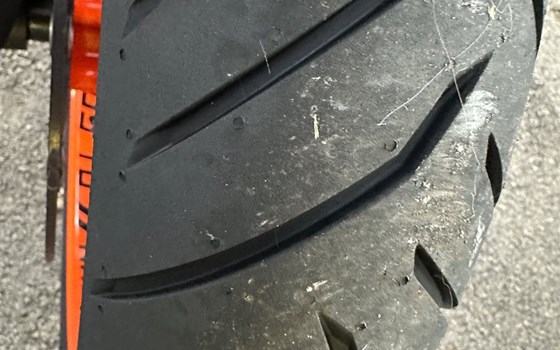 Gebrauchtmotorrad KTM 890 SMT - Bild 9